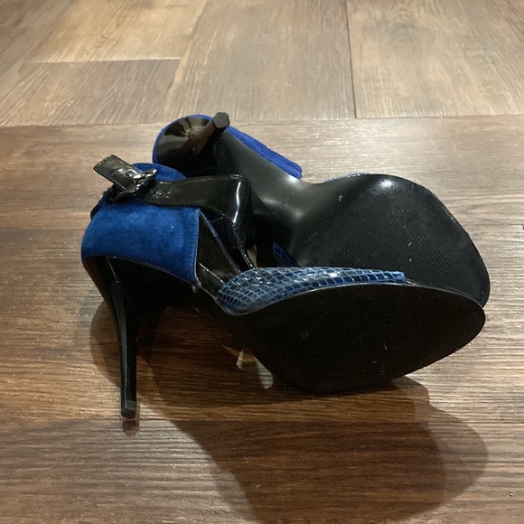 Guess Heels - Size 7.5 - Picture 3 of 3